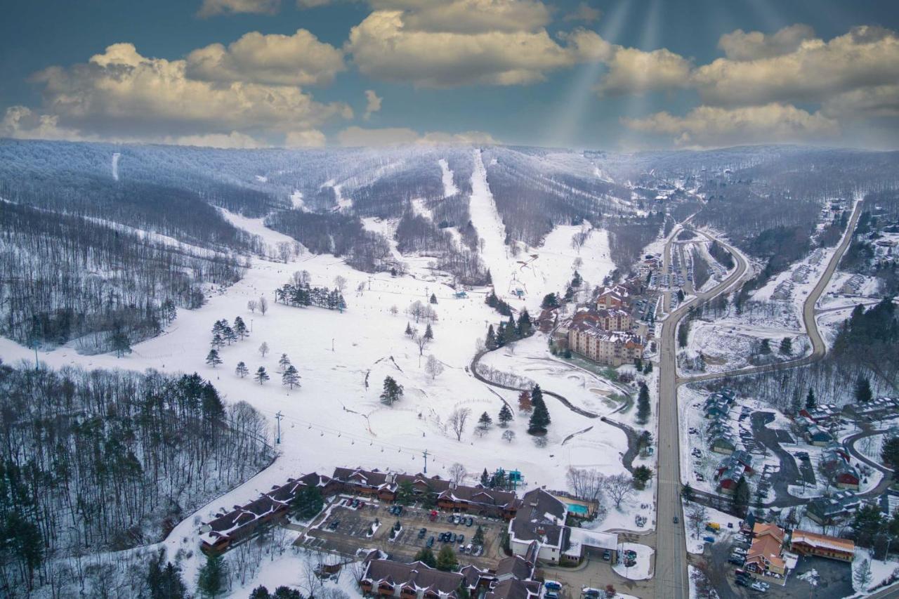 Ski-Inandout And Golf Condo With Aandc At Holiday Valley! Ellicottville Exterior foto
